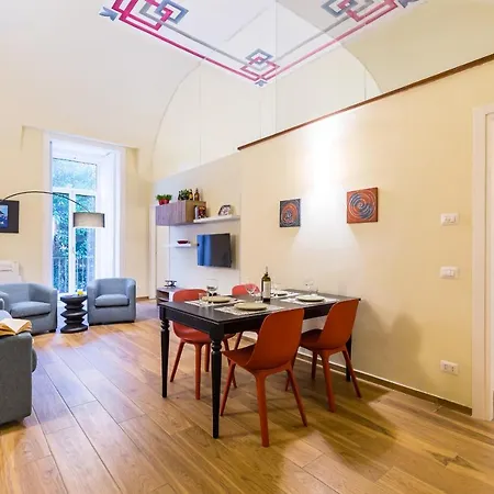 Apartment In The Heart Of Nightlife By Wonderful Italy Neapel Exterior foto