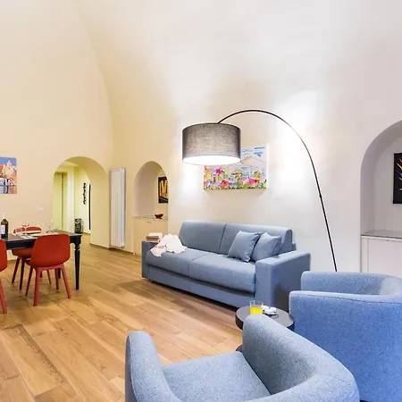 Apartment In The Heart Of Nightlife By Wonderful Italy Neapel Exterior foto