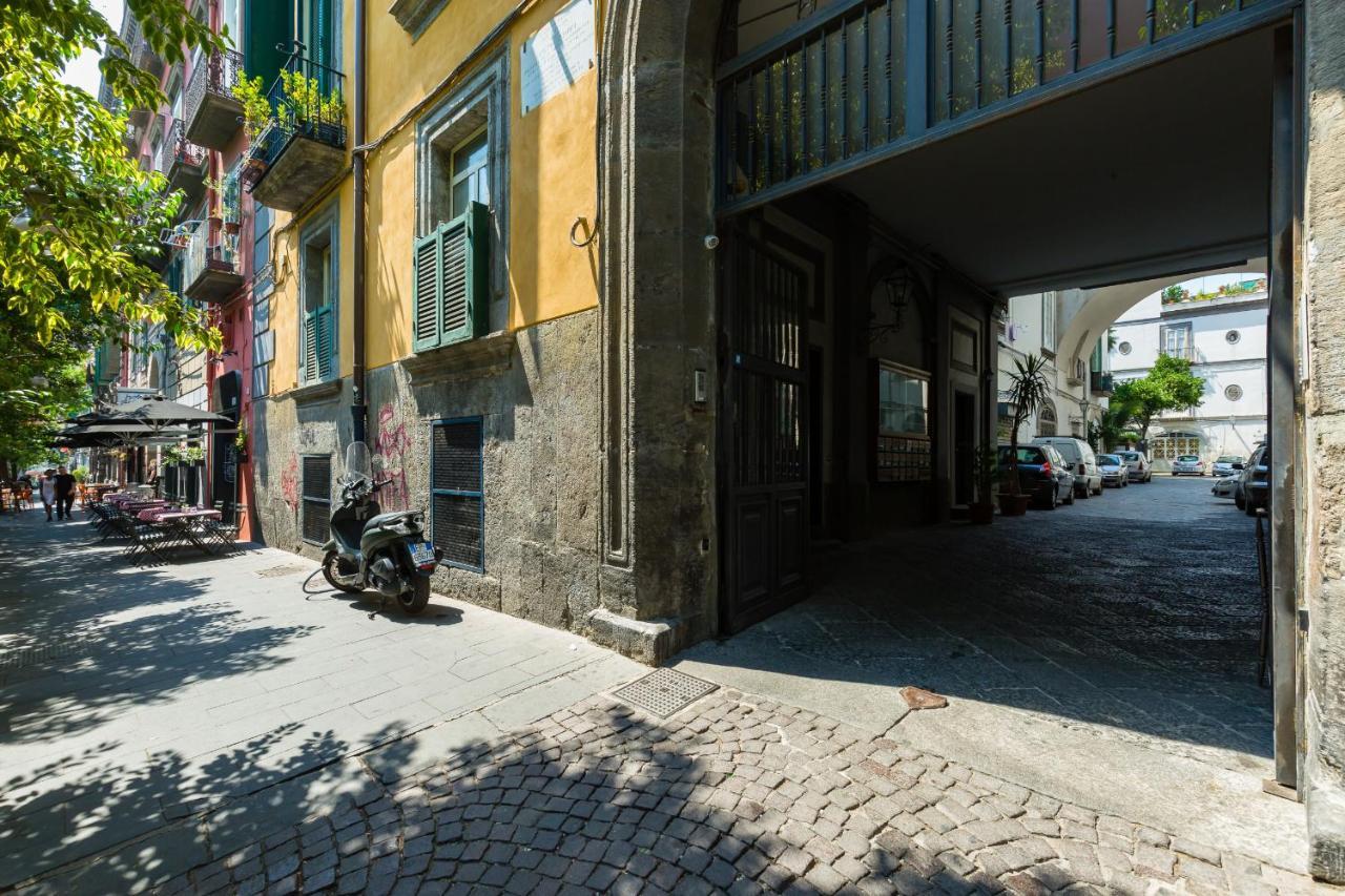 In The Heart Of Nightlife By Wonderful Italy Apartment Neapel